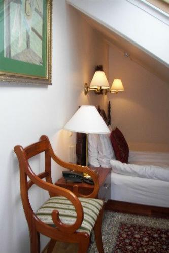 Single Room,122828530:JPEG