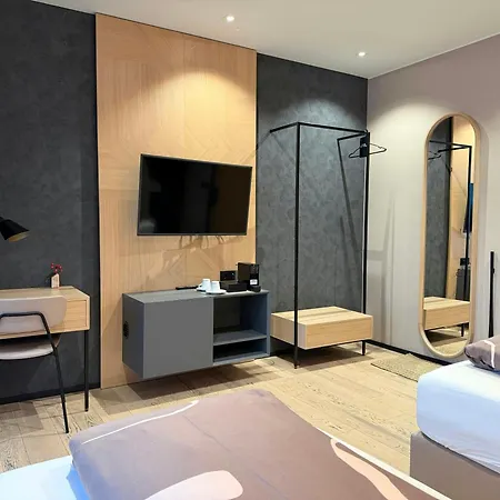 Hotel Lotus-3